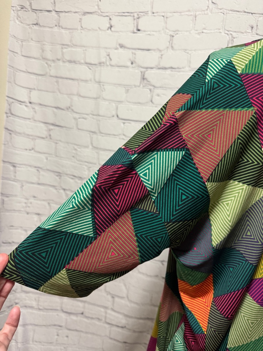 EUC Slinky! LuLaRoe Irma Colorful Geometric Pattern Tunic - Picture 4 of 8